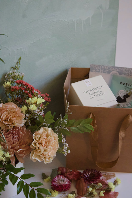 CELEBRATE - Flower Gift Box